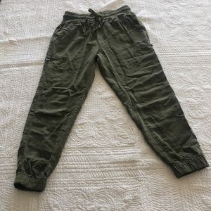 Womens XS joggers. Green